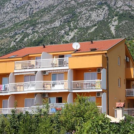Apartments By The Sea Gradac, Makarska - 13681 외부 사진