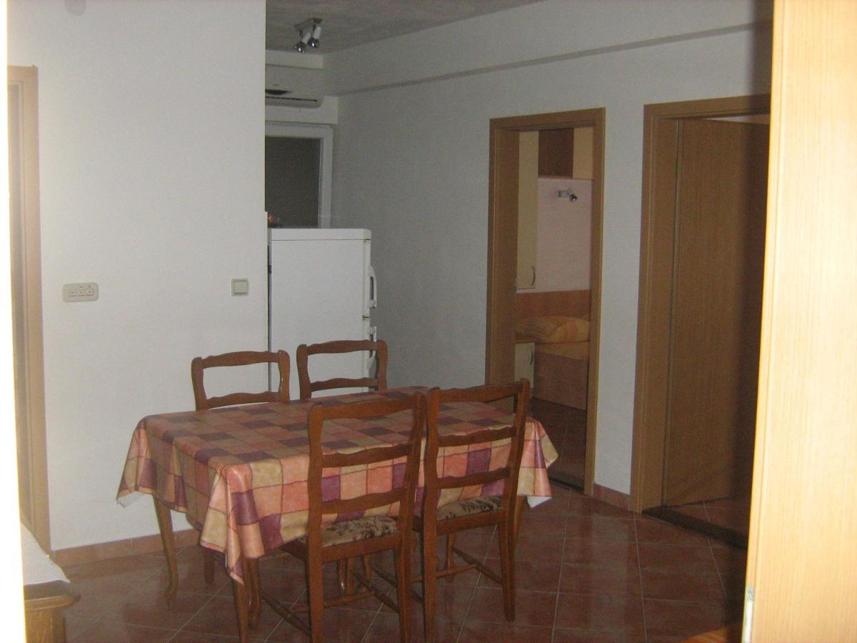 Apartments By The Sea Gradac, Makarska - 13681 외부 사진