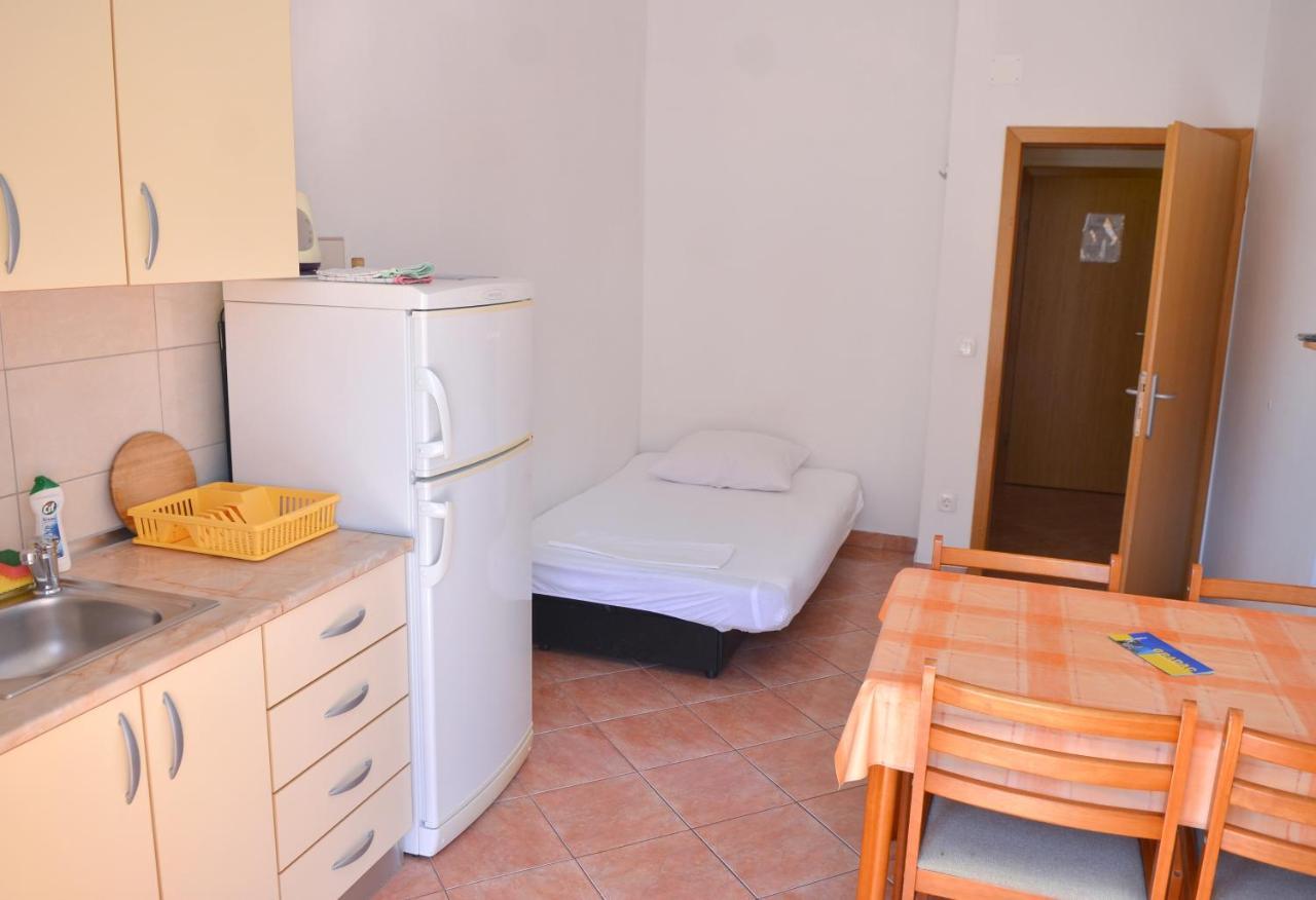 Apartments By The Sea Gradac, Makarska - 13681 외부 사진