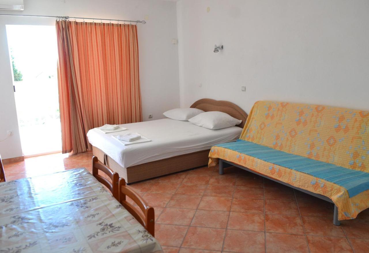 Apartments By The Sea Gradac, Makarska - 13681 외부 사진