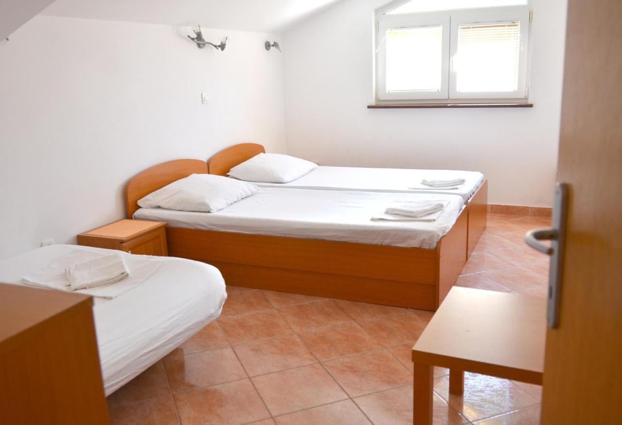 Apartments By The Sea Gradac, Makarska - 13681 외부 사진